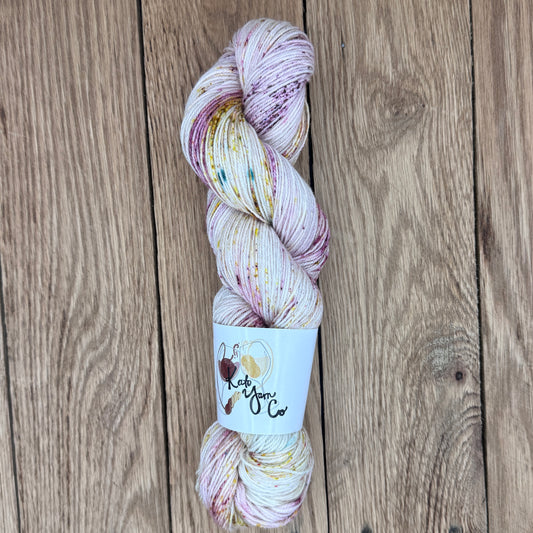 Rose Gold (Has Spots) - Silver Sparkle Fingering