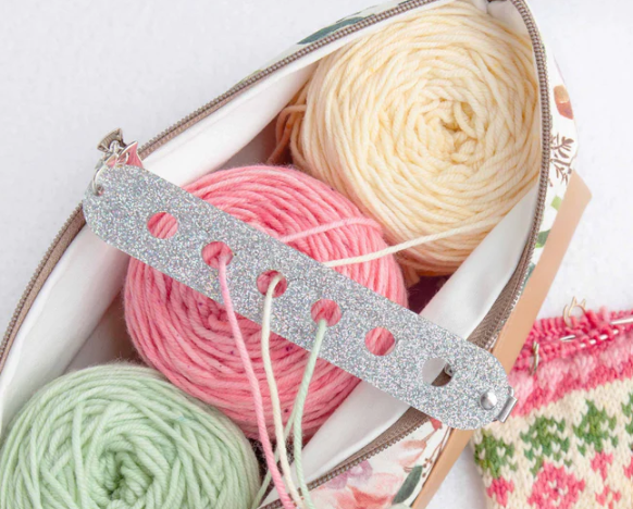 Yarn Gator - Universal Colorwork Yarn Divider / Organizer Twice Sheared Sheep